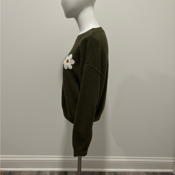 Hooked Up Women’s Green Daisy Sweater S - Picture 4 of 8